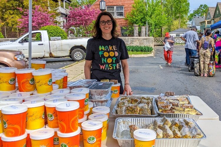 Make Food Not Waste es una organización sin ánimo de lucro de Detroit que trabaja con restaurantes y  organizaciones para evitar que los alimentos acaben en los vertederos.