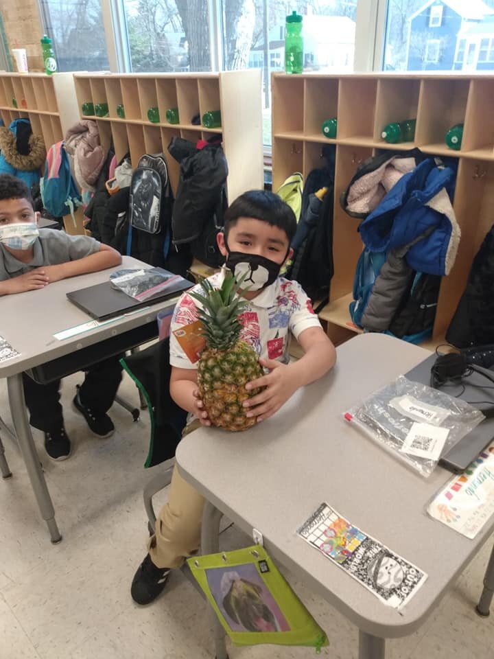 A student participates in a Pick a better snack™ session presented by the Battle Creek Family YMCA.