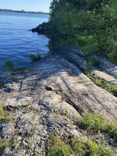 Gibraltar Island glacial grooves