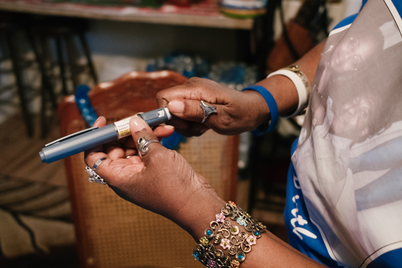 Betty Jones demonstrates the dosing mechanism of her insulin shot. She takes one dose in the morning and one does in the evening every day. (Brandon Dahlberg)