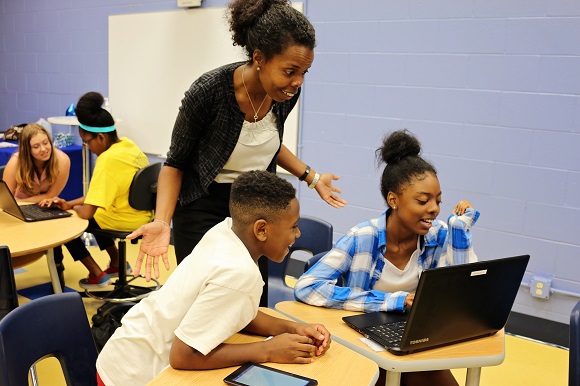 Audrey Jones helps mentor Grizzlies Code Camp attendees