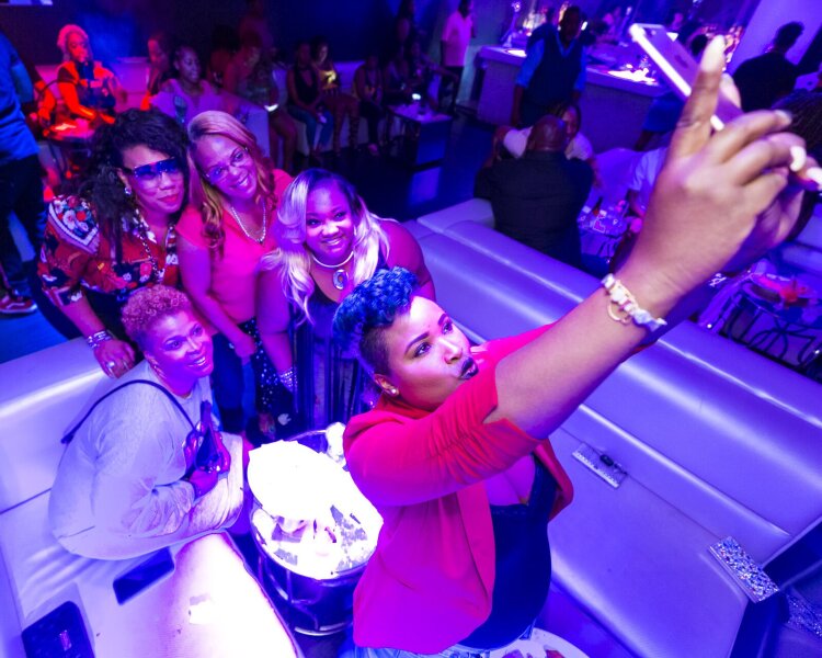 (Bottom to Top, R to L) Alicia Johnson takes selfie of girls night out with Jocelyn Mosby, Victoria Knight, Chryl Howard, and Marla Nolan at In Love Memphis nightclub and lounge. (Ziggy Mack) 