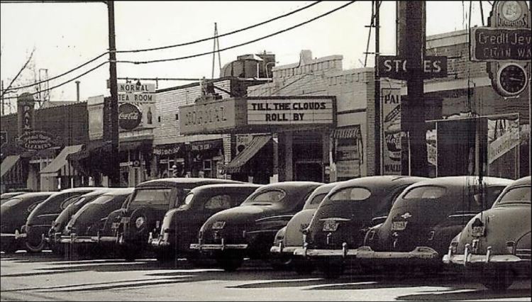 The Normal Tea Room, located on the Highland Strip, was the site of student sit-ins and picketing to protest segregation in 1964. (MemphisTigers.org) 
