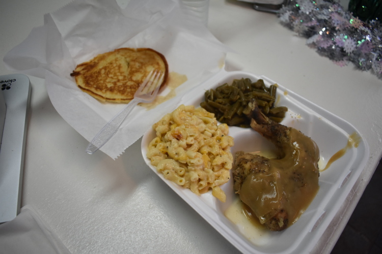 Vivian's offers home style meals reminiscent of grandma's house. Featured here is baked chicken, green beans, mac n cheese and cornbread. (Taylor Moore) 